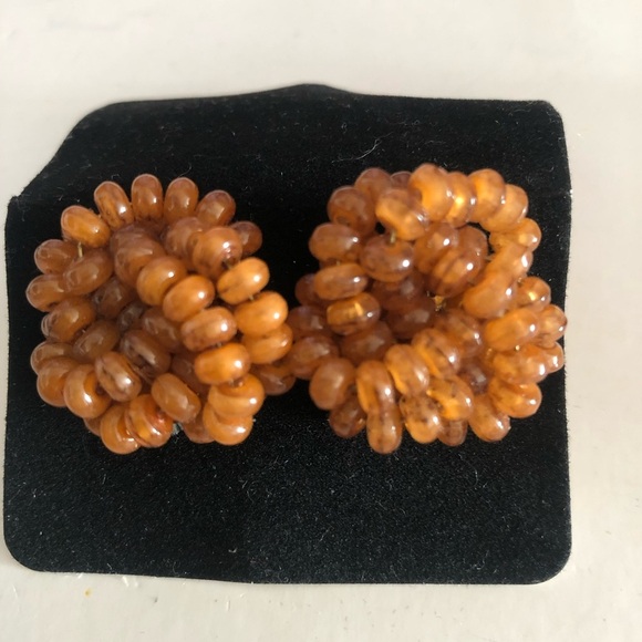 Stylish Black and Gold Earrings Set - Picture 5 of 12